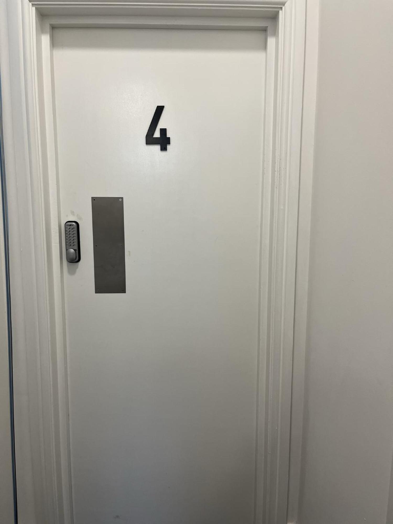 Modern 1 Bed For Comfy In Preston Apartment *